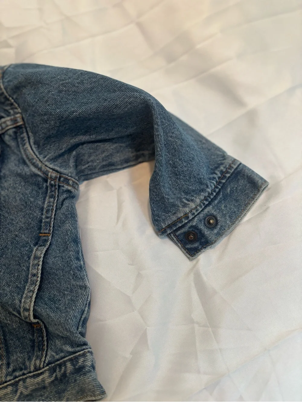 Vintage Levi's Kids Blue Denim Jean Jacket sz 4
